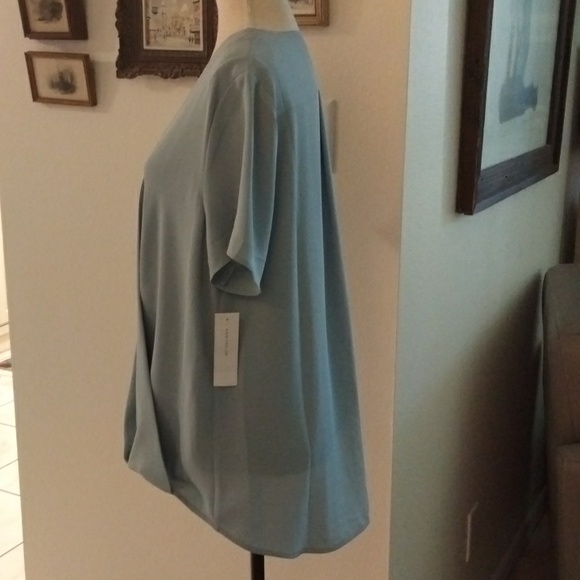 Ann Taylor Blouse - Large - Picture 3 of 8